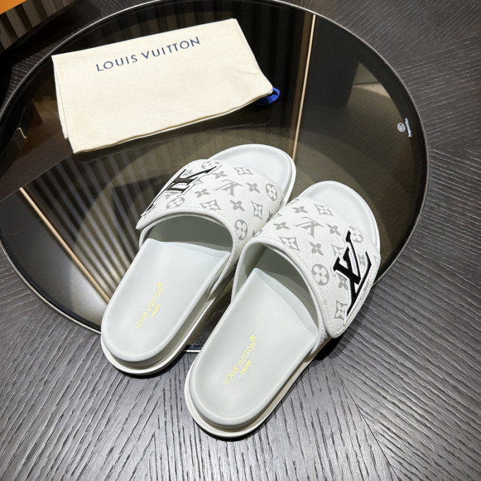 L0VT SANDAL