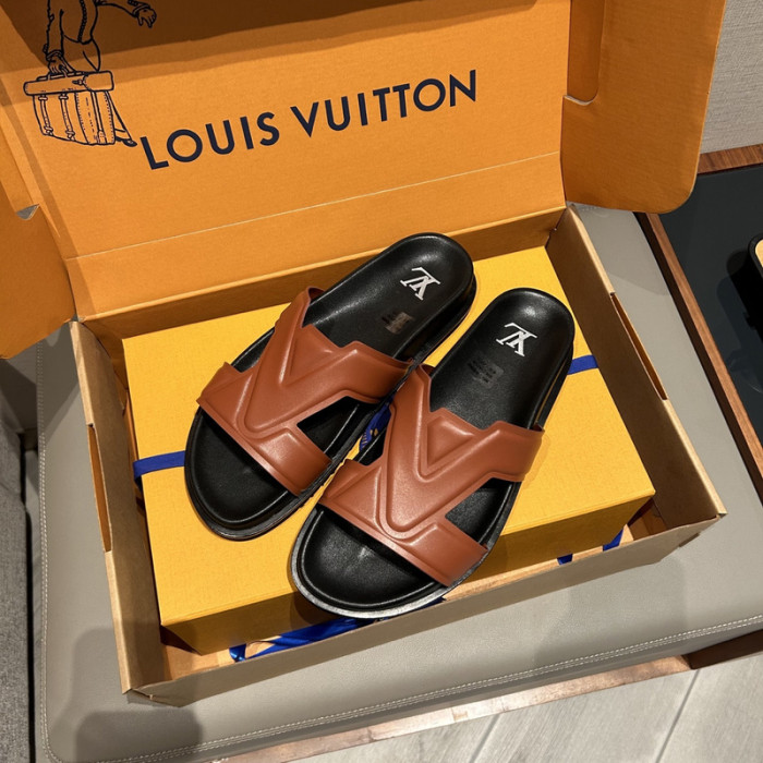 L0VT SANDAL
