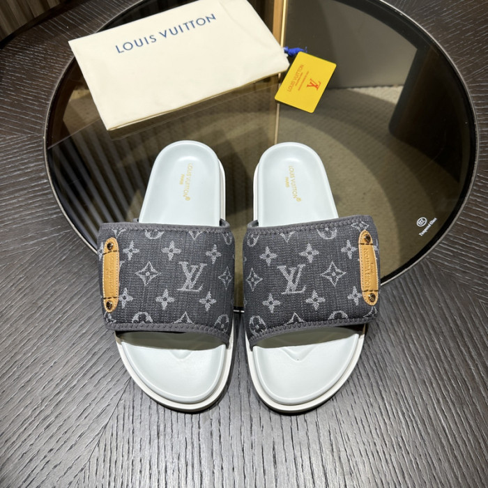 L0VT SANDAL