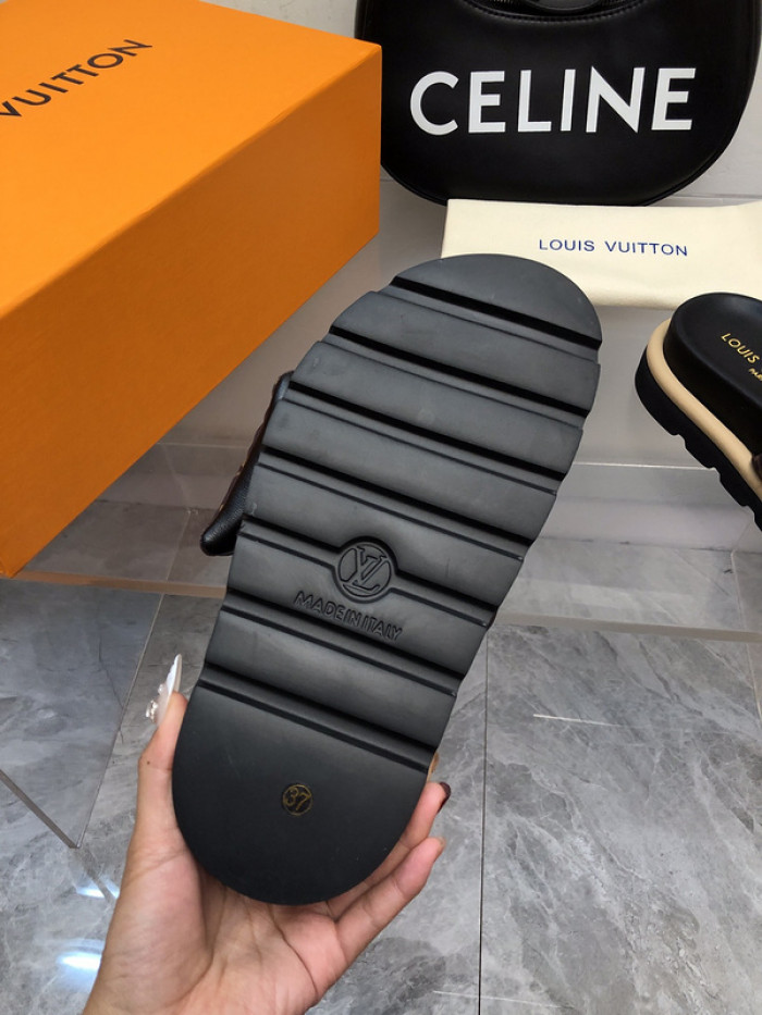 L0VT SANDAL