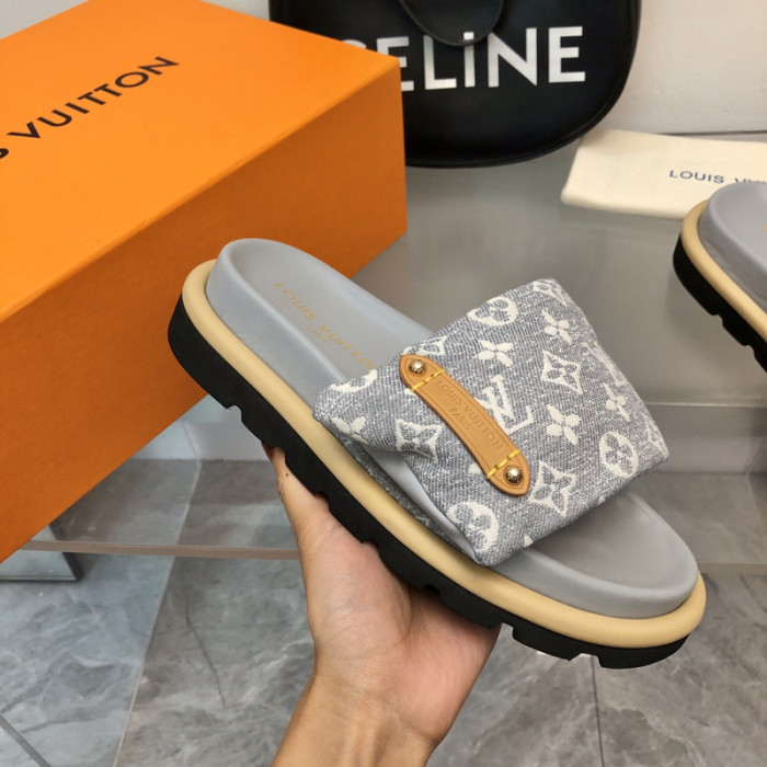 L0VT SANDAL