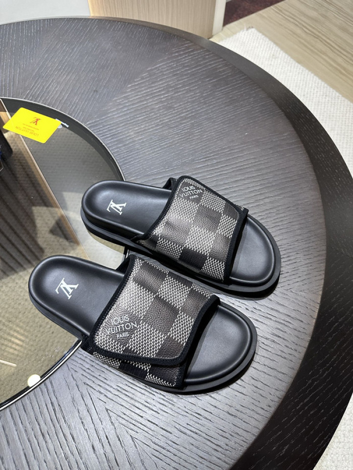 L0VT SANDAL