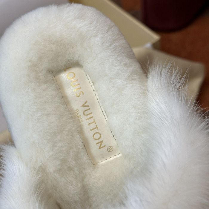 L0VT SANDAL