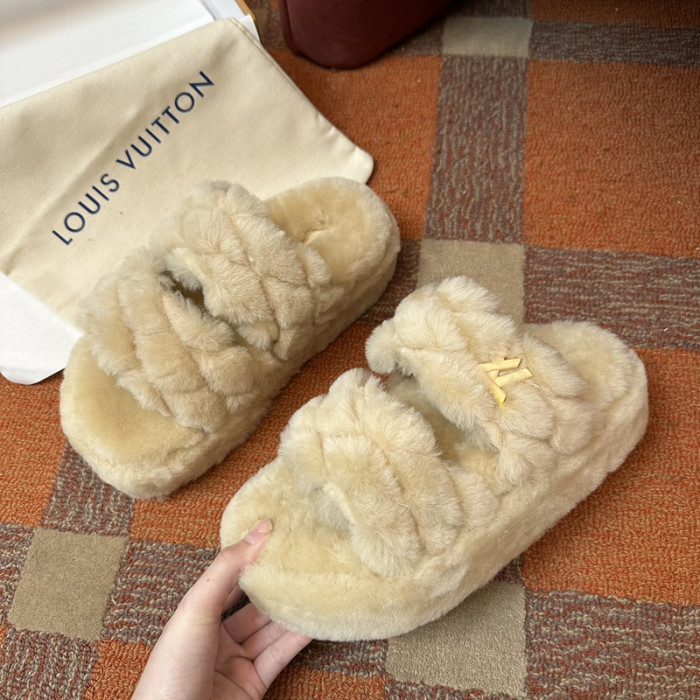 L0VT SANDAL