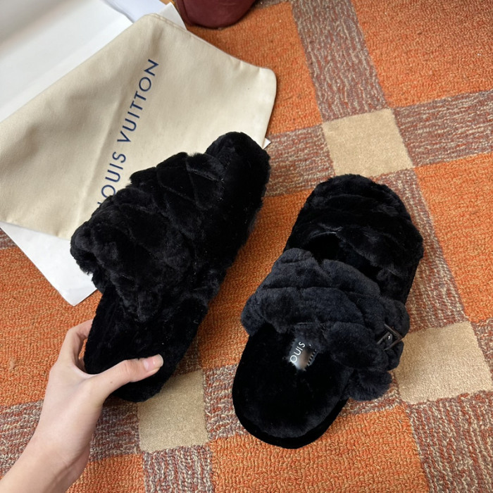 L0VT SANDAL