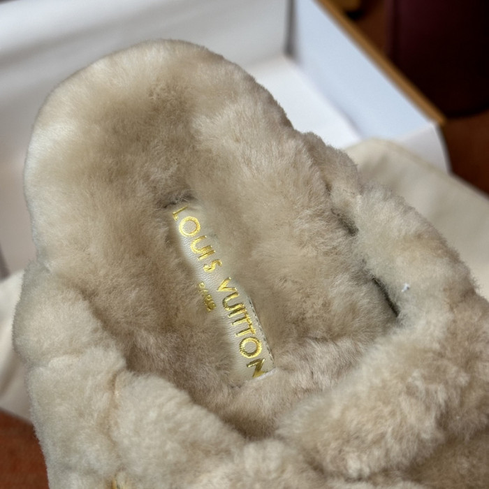 L0VT SANDAL