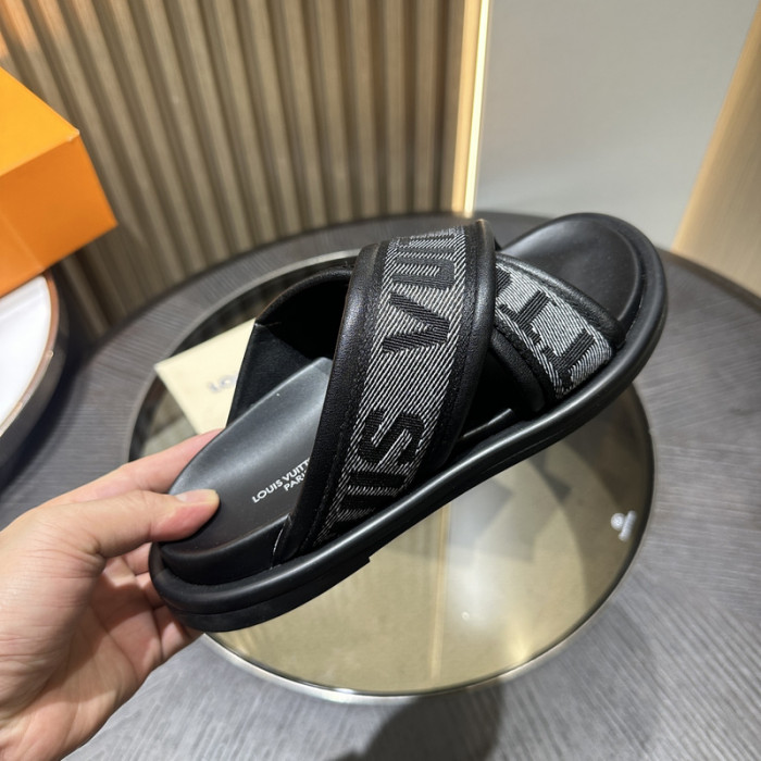 L0VT SANDAL