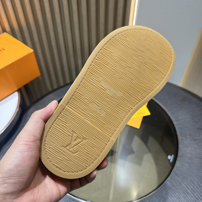 L0VT SANDAL