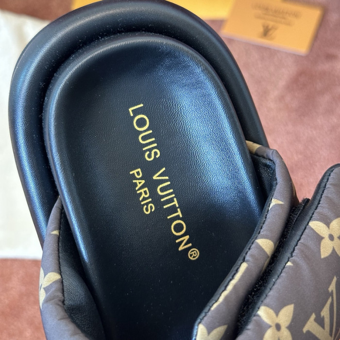 L0VT SANDAL