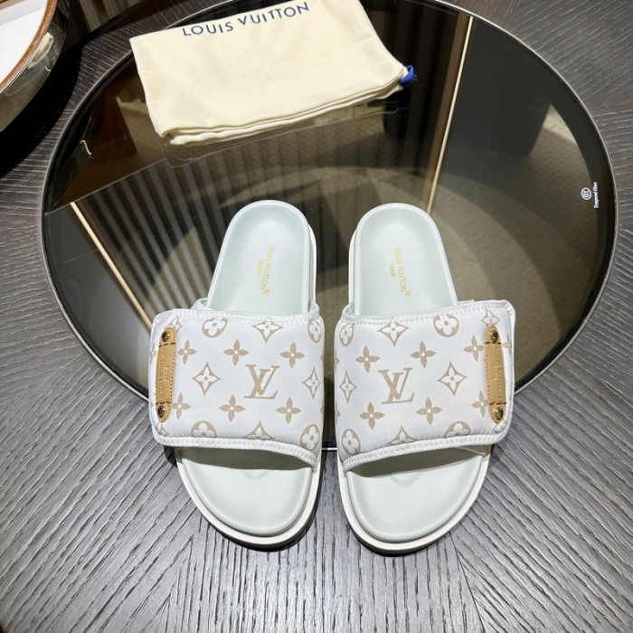 L0VT SANDAL