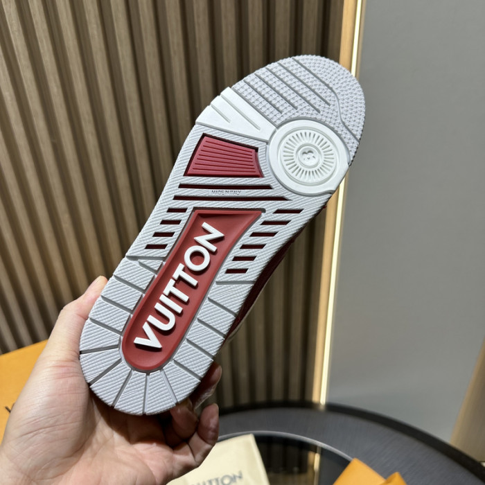 L0VT SNEAKER