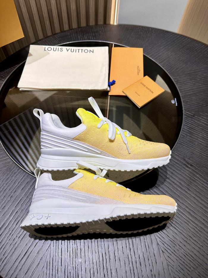 L0VT SNEAKER