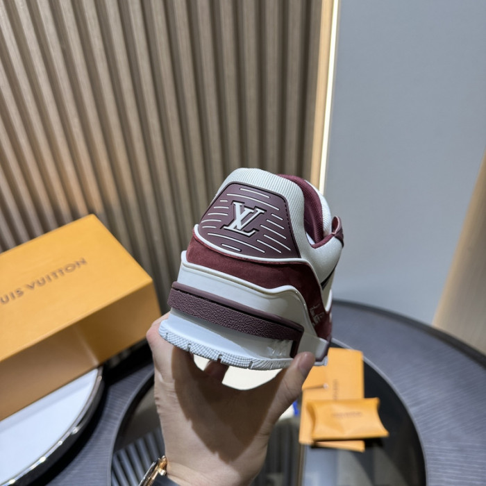 L0VT SNEAKER