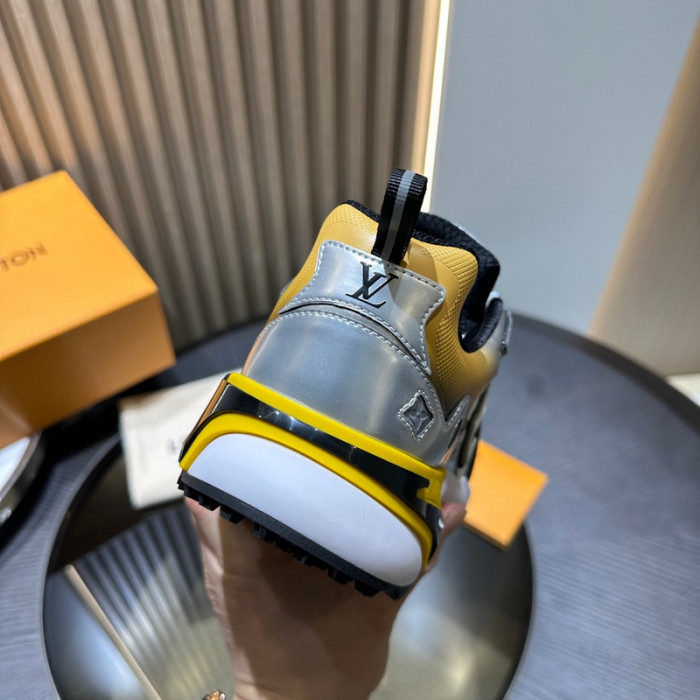 L0VT SNEAKER