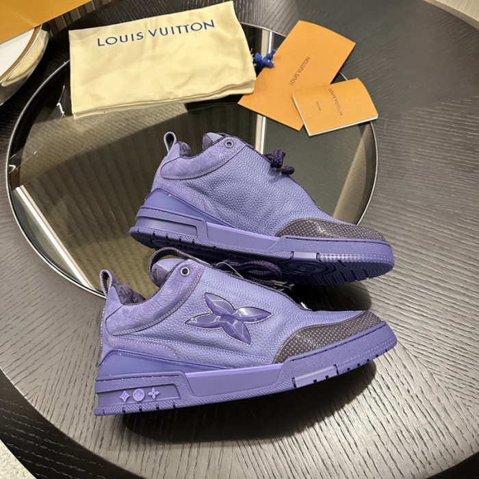 L0VT SNEAKER