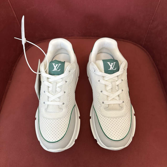L0VT SNEAKER