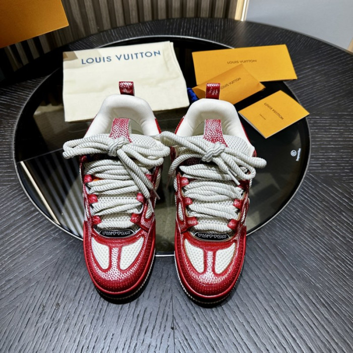 L0VT SNEAKER