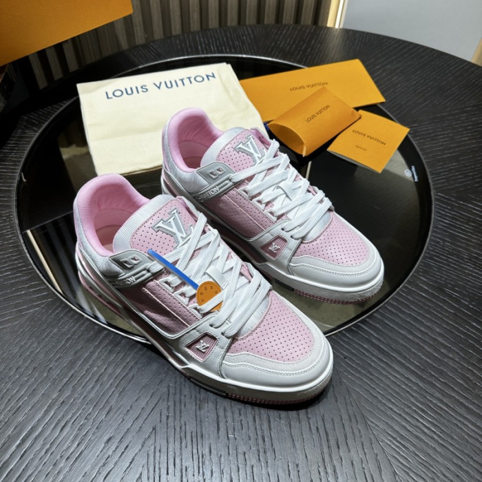 L0VT SNEAKER