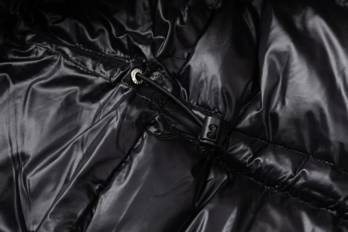 M0*C1ER DOWN JACKET