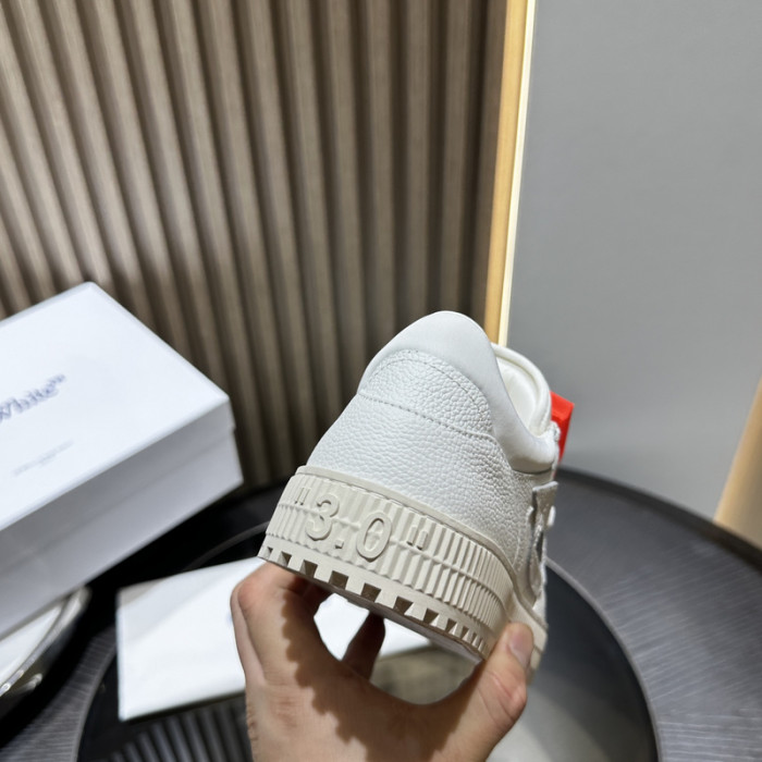 OFW SNEAKER