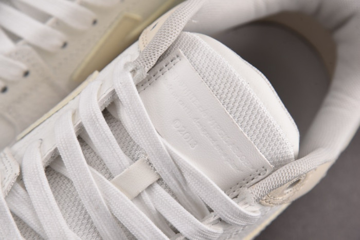 OFW SNEAKER