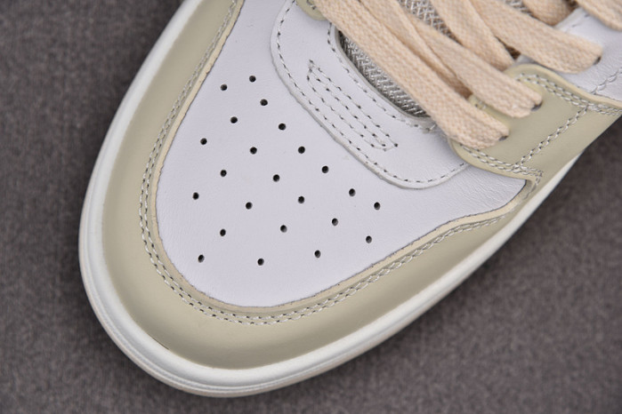 OFW SNEAKER