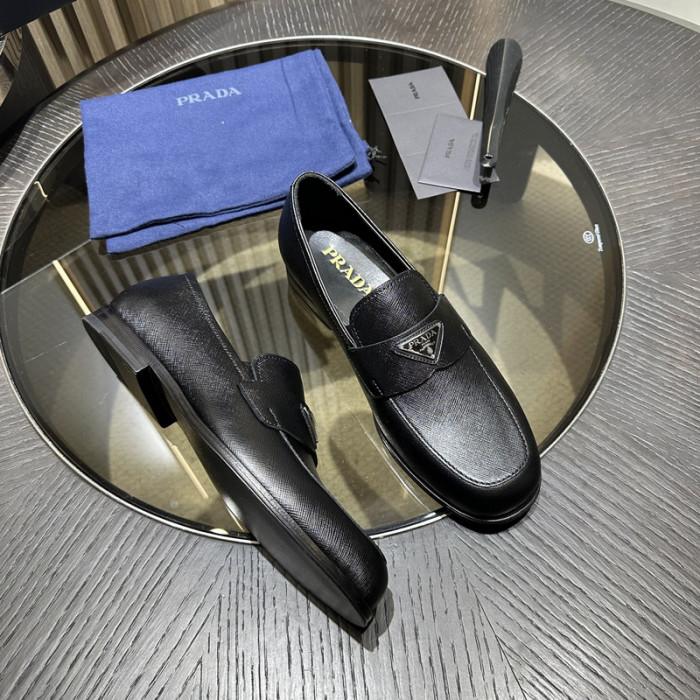 PRAD SNEAKER