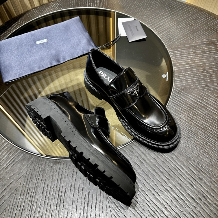 PRAD SNEAKER