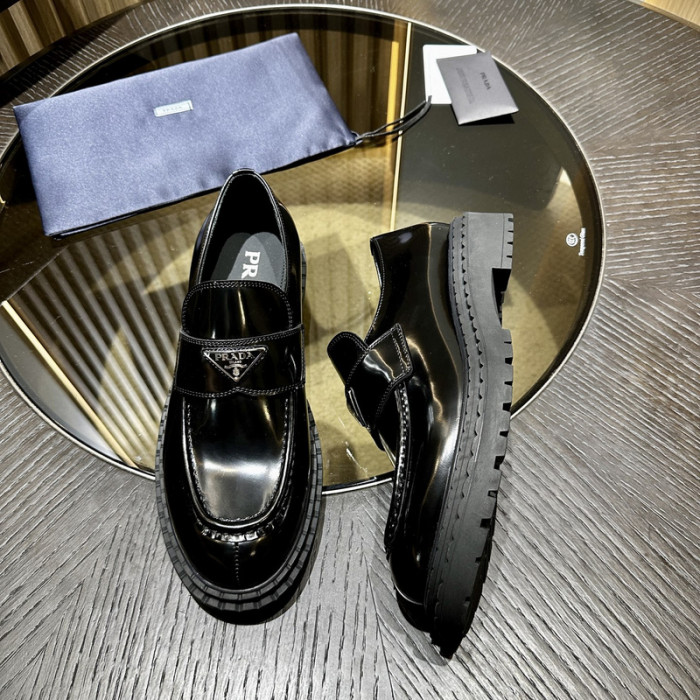 PRAD SNEAKER
